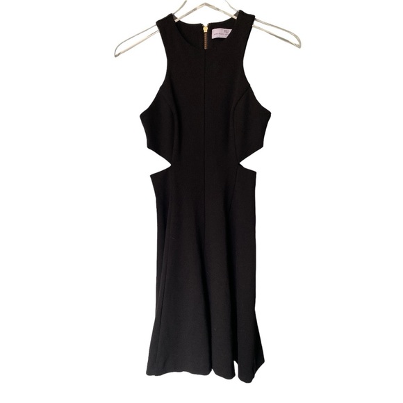 AMANDA UPRICHARD Shaina black dress